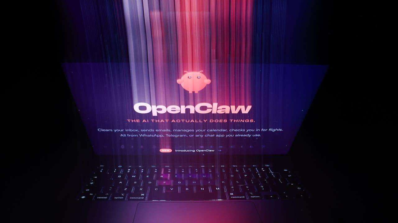 OpenClaw divide le big tech: tra divieti aziendali e interesse