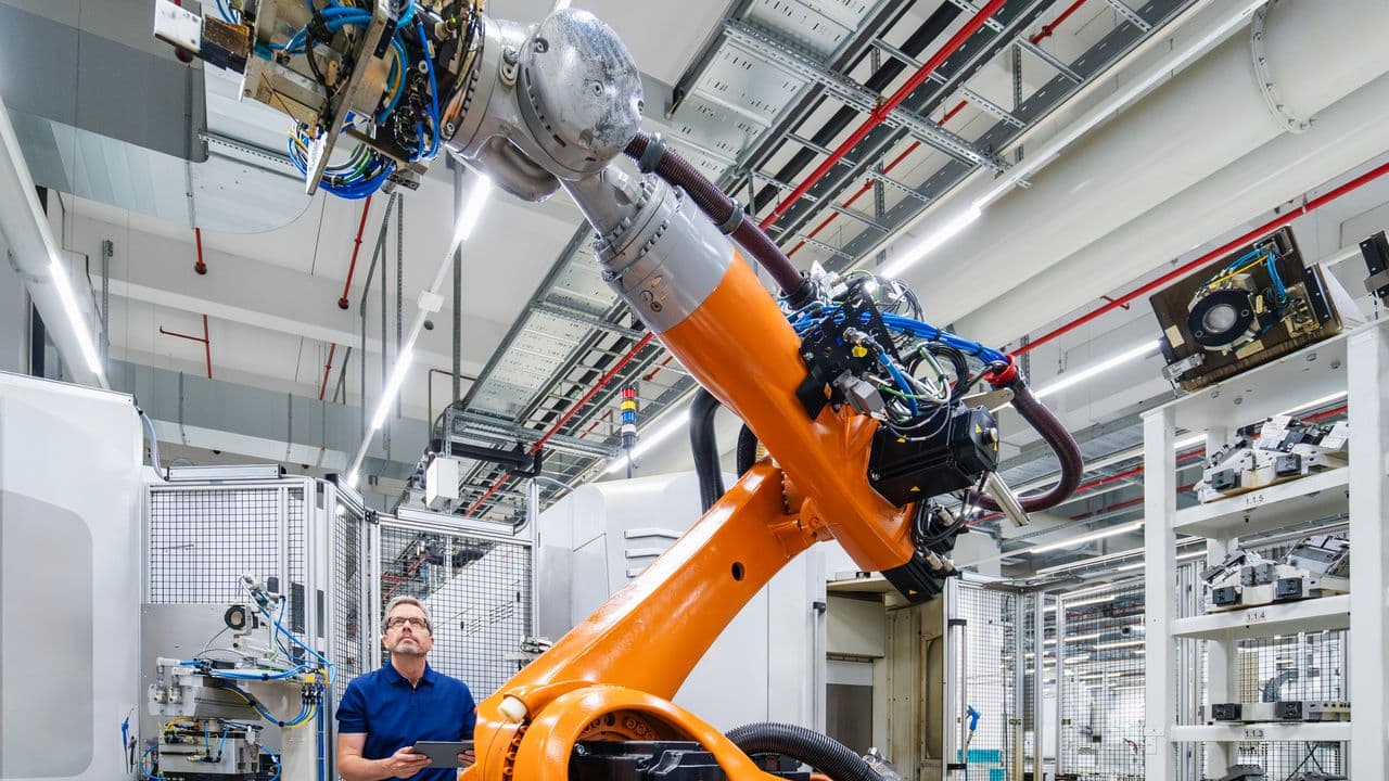 Nasce il triangolo dell'innovazione italiana: Torino, Genova e Pavia guidano l'AI