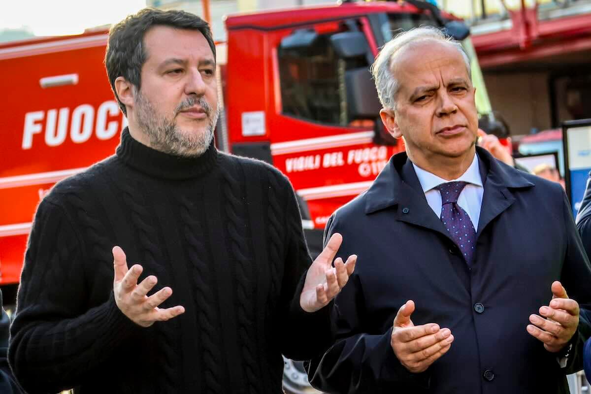 Caso Rogoredo, Salvini cambia rotta: «Se confermato, è oltraggio alla divisa»