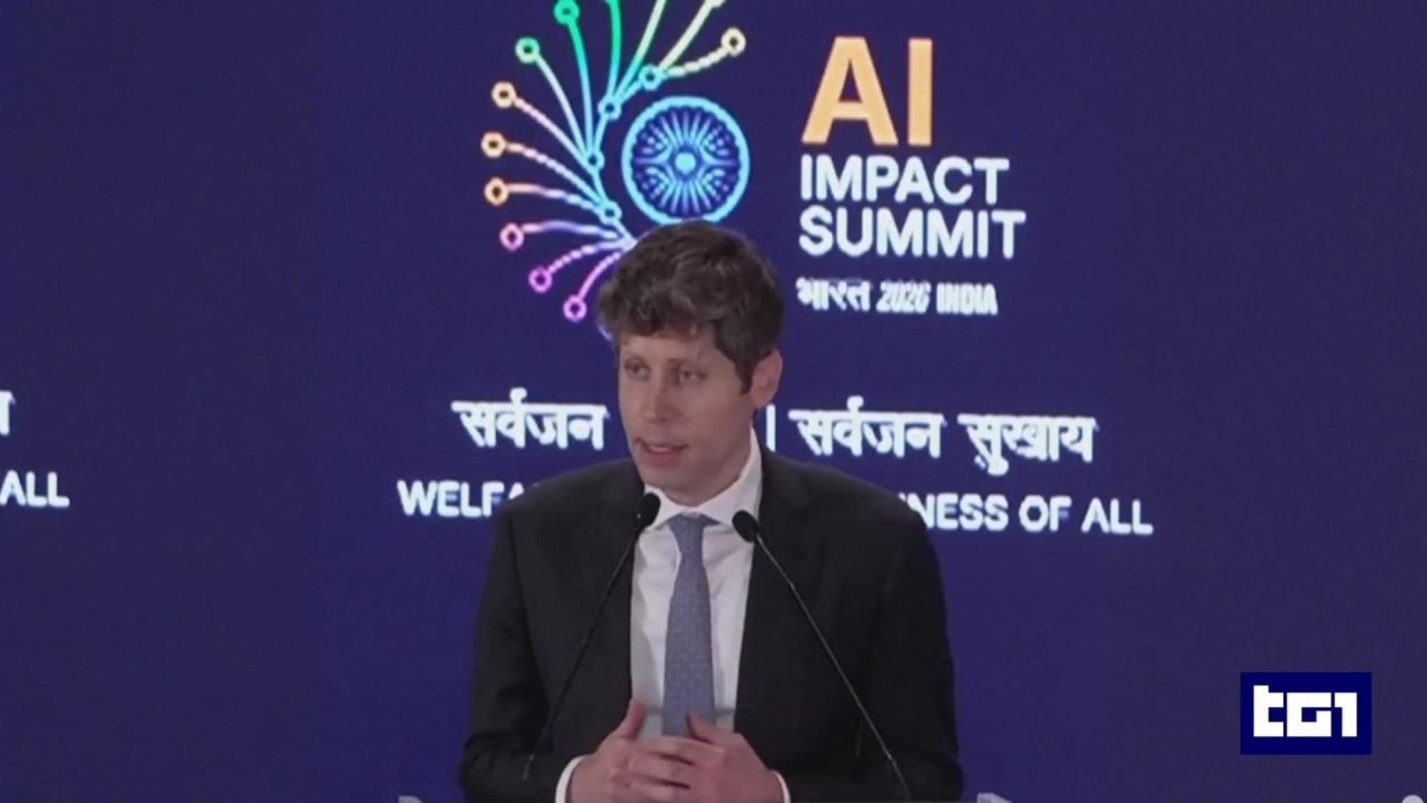 Altman avverte: l'AI può salvarci o creare nuovi totalitarismi